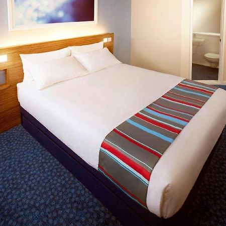 Travelodge Cardiff M4 Exteriör bild